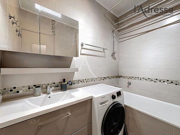 PUTEAUX/ République - Appartement 2 pièces 53m² et 1 Cave