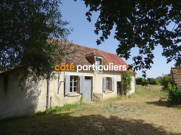 Vente Maison50 m² - 2 Pièces - ST PIERRE LES BOIS (18170)