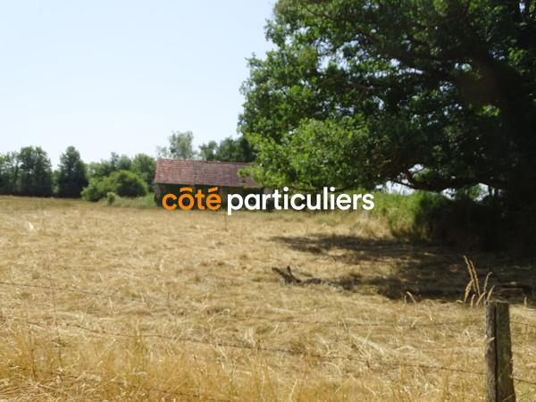 Vente Maison50 m² - 2 Pièces - ST PIERRE LES BOIS (18170)