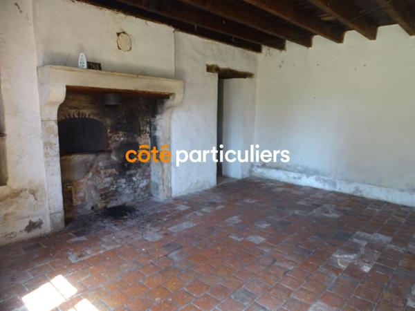 Vente Maison50 m² - 2 Pièces - ST PIERRE LES BOIS (18170)