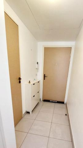 EXCLUSIVITE  Studio loué  aux Allées Provençales Balcon Ascenseur