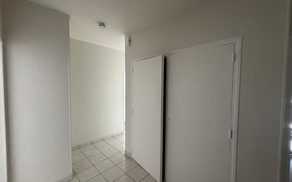 Appartement à louer    4 pièces • 73,29 m2 Hérouville-Saint-Clair