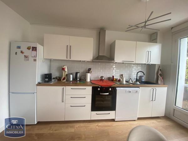 Appartement à louer 3 pièces 77m²