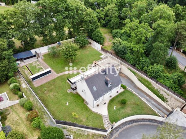 Maison
         6 pièces
        - 126 m² 259 900 € *