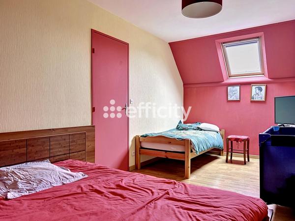 Maison
         6 pièces
        - 126 m² 259 900 € *