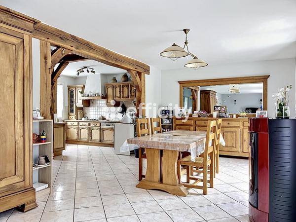 Maison
         6 pièces
        - 126 m² 259 900 € *