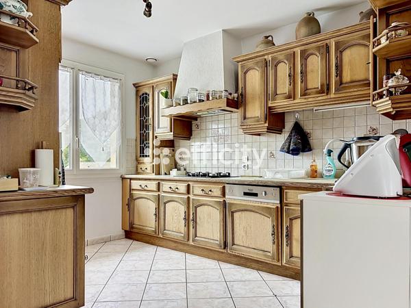 Maison
         6 pièces
        - 126 m² 259 900 € *