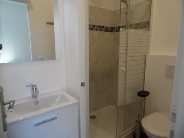 chambre dans COLOCATION  meublée - Cannes La Bocca