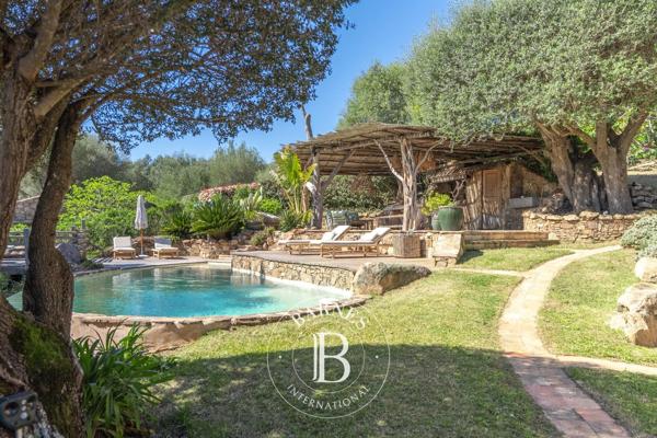 Porto-Vecchio, Propriété  160 m² à vendre