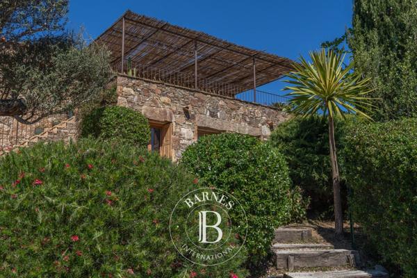 Porto-Vecchio, Propriété  160 m² à vendre