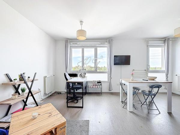 studio Bien situé avec vue dégagée