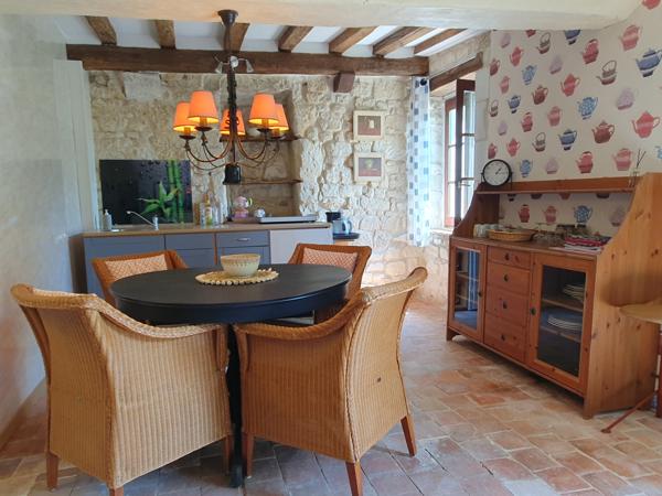 Villentrois – Charmante ferme avec deux logements sous un même toit avec un jardin Villentrois (36600)