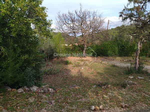 Le Thoronet (83340) Terrain constructible de 532m²