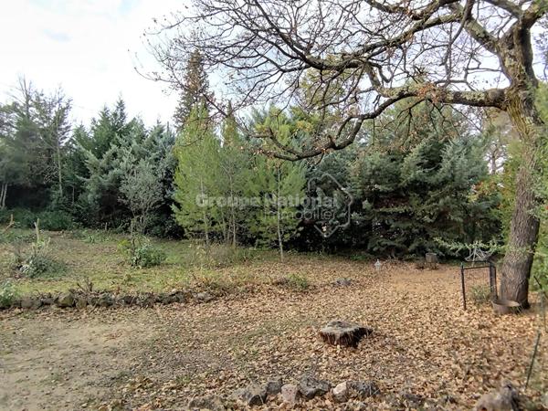 Le Thoronet (83340) Terrain constructible de 532m²