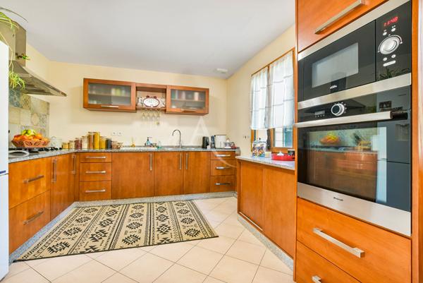 Maison d'exception à vendre à Guignes - Calme et Confort Moderne