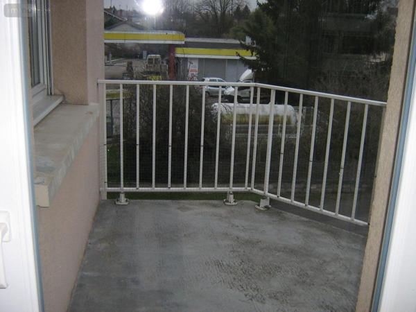 Appartement à louer à Péronnas dans l'Ain (01960), ref : 01083-L151