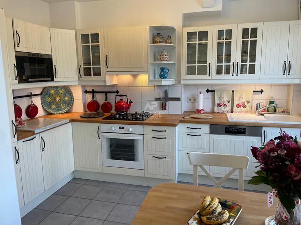 Appartement Saint Germain En Laye 4 pièce(s) 84.85 m2 €660 000 ** - Référence 17667