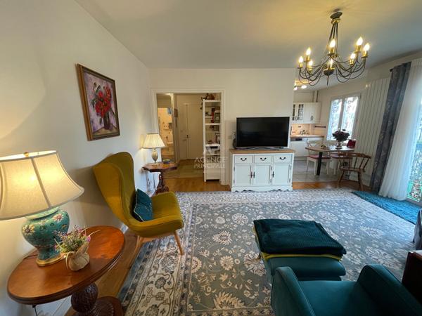 Appartement Saint Germain En Laye 4 pièce(s) 84.85 m2 €660 000 ** - Référence 17667