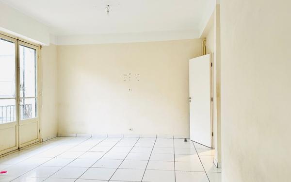 Appartement à vendre    3 pièces •  Nice