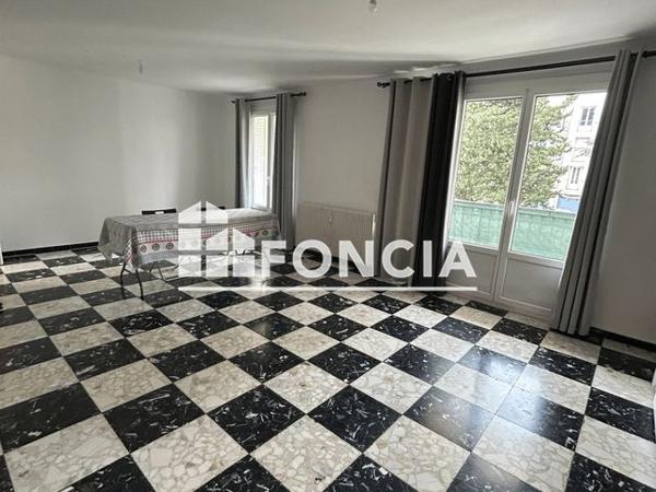 Location Appartement 5 pièces 86.48 m² - 367 AVENUE DES AIRES Gardanne 13120