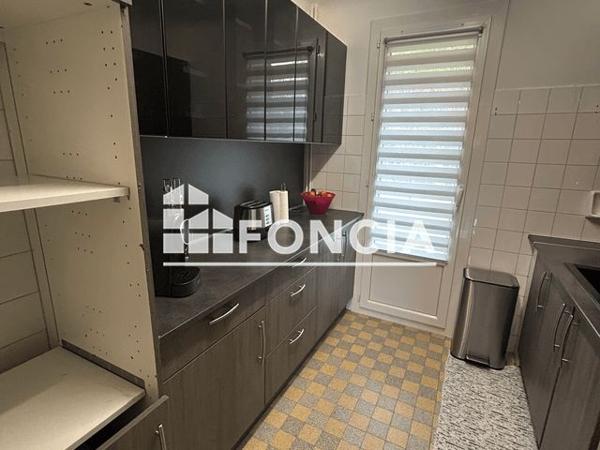 Location Appartement 5 pièces 86.48 m² - 367 AVENUE DES AIRES Gardanne 13120