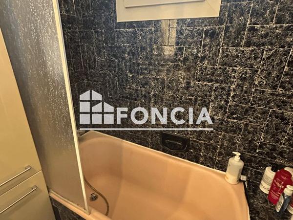 Location Appartement 5 pièces 86.48 m² - 367 AVENUE DES AIRES Gardanne 13120