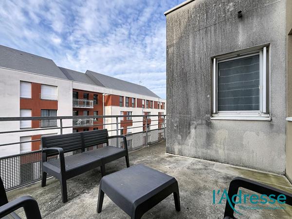 Appartement Laval 3 pièce(s) avec parking et terrasse