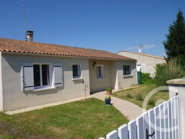 Maison à vendre  3 pièces - 77 m 2   SAUJON  - 17