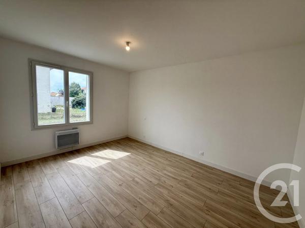 Maison à vendre  3 pièces - 77 m 2   SAUJON  - 17