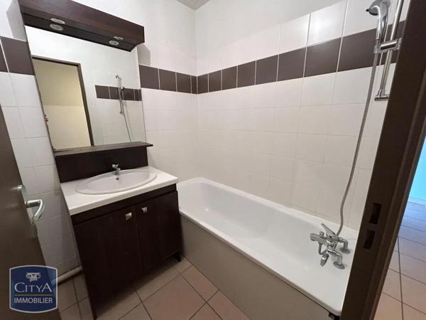 Appartement à louer 2 pièces 46.83m²