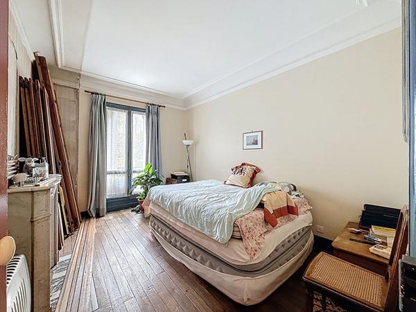 Vente occupée - Bail loi 48 - 3 pièces avec cachet à rénover - PARIS