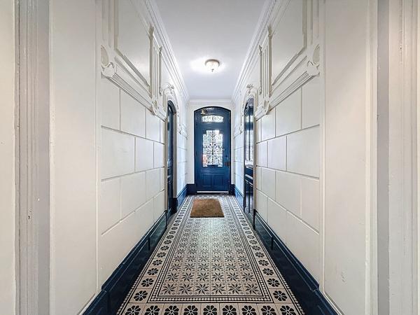 Vente occupée - Bail loi 48 - 3 pièces avec cachet à rénover - PARIS