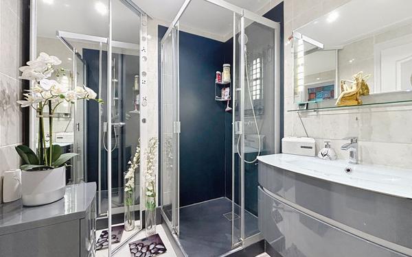 Appartement à vendre    4 pièces • 82,33 m2 La Rochelle