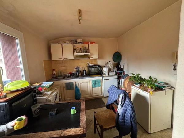 Vente                                                      Immeuble
                        
                     8 pièces                      219 m2                     à Béziers