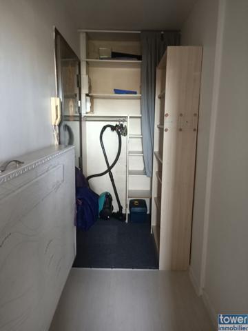 Investissement idéal: Studio 22.59 m2 LC- Métro 8 ( 4 min)- Calme sur cour et lumineux-Immeuble ravalé- Faible