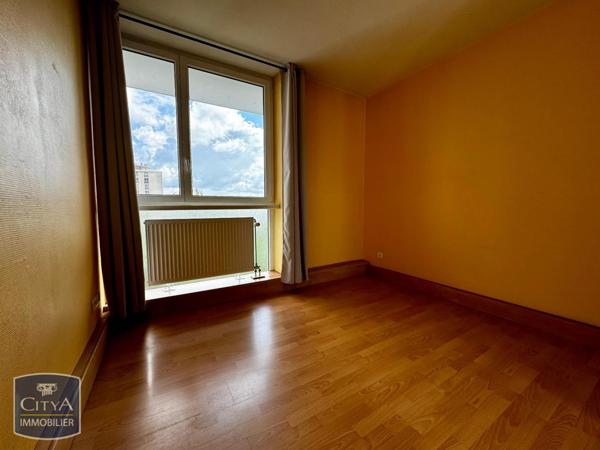 Appartement à louer 3 pièces 58.27m² Maubeuge (59600)