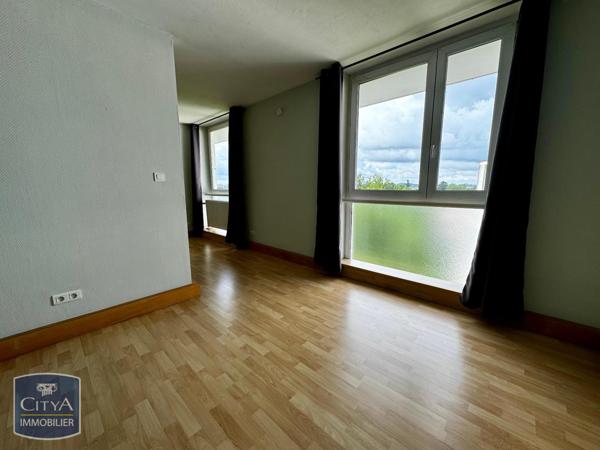 Appartement à louer 3 pièces 58.27m² Maubeuge (59600)