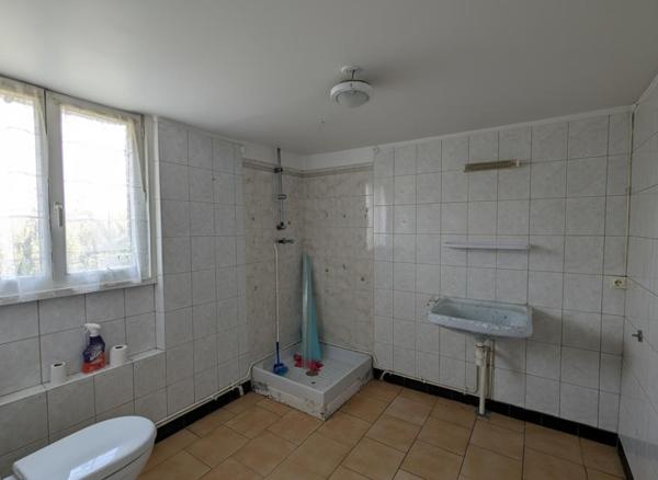 Propriété (corps de ferme) 360m2 au sol  à rénover
