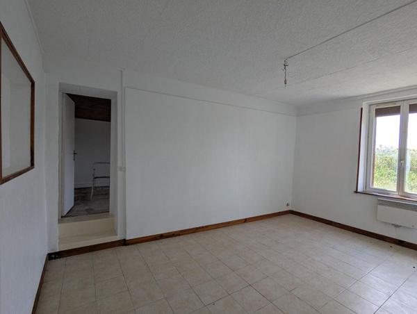 Propriété (corps de ferme) 360m2 au sol  à rénover