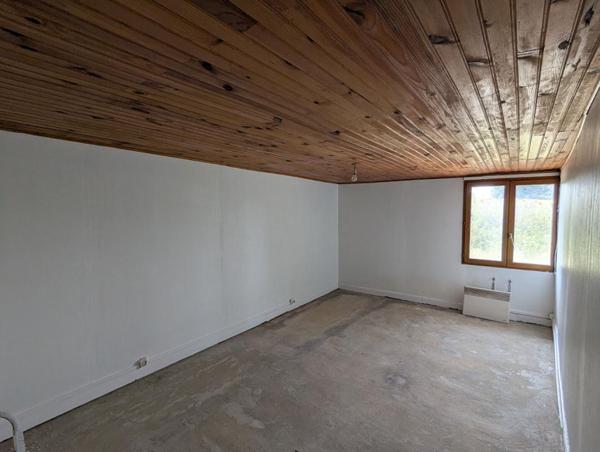 Propriété (corps de ferme) 360m2 au sol  à rénover