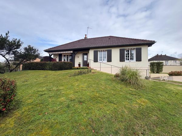 MAISON 92M2 SUR TERRAIND E 800M2