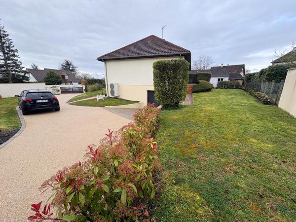 MAISON 92M2 SUR TERRAIND E 800M2