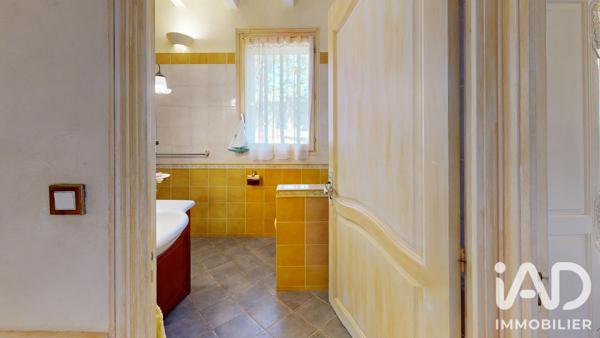 Maison à vendre 10 pièces 300 m² Sorgues