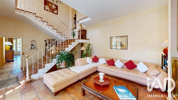 Maison à vendre 10 pièces 300 m² Sorgues
