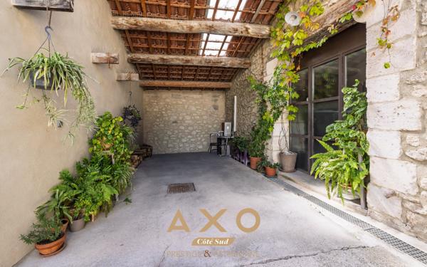 MALLEMORT - MAISON DE VILLE - 190 M2 - ATELIER - ATELIER D ARTISTE - GRENIER - ABRI VOITURE - TERRASSE - 510 000€