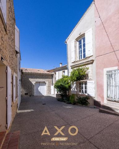 MALLEMORT - MAISON DE VILLE - 190 M2 - ATELIER - ATELIER D ARTISTE - GRENIER - ABRI VOITURE - TERRASSE - 510 000€