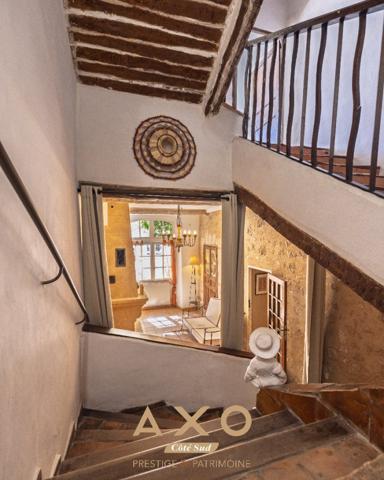 MALLEMORT - MAISON DE VILLE - 190 M2 - ATELIER - ATELIER D ARTISTE - GRENIER - ABRI VOITURE - TERRASSE - 510 000€