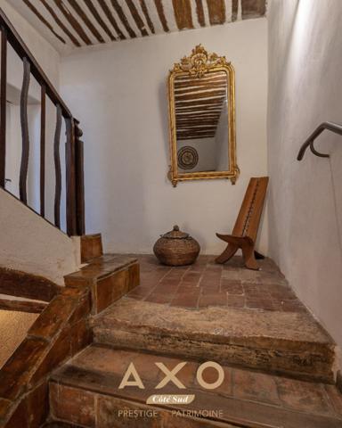 MALLEMORT - MAISON DE VILLE - 190 M2 - ATELIER - ATELIER D ARTISTE - GRENIER - ABRI VOITURE - TERRASSE - 510 000€