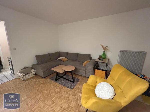 Appartement à louer 4 pièces 82.9m²