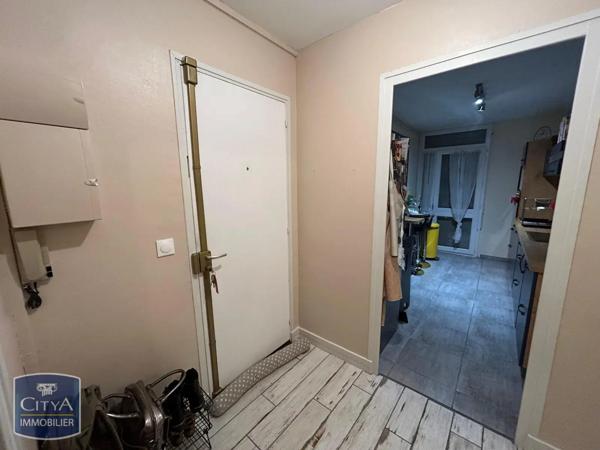 Appartement à louer 4 pièces 82.9m²